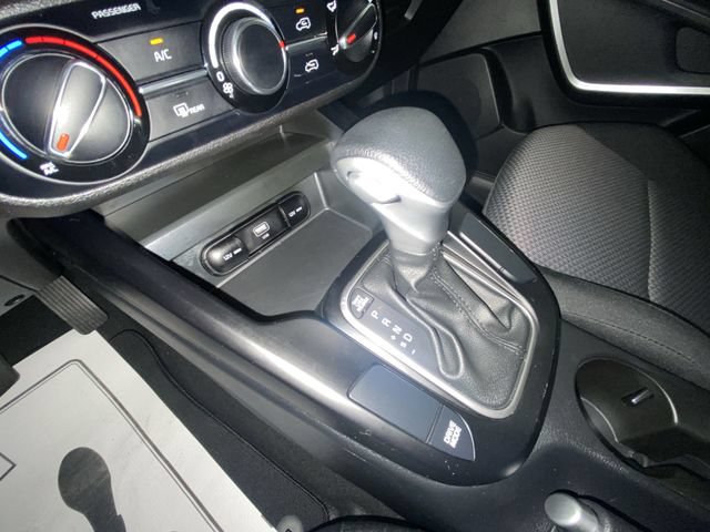 Used 2023 Kia Soul LX w/ Option Group 015 FWD image 19