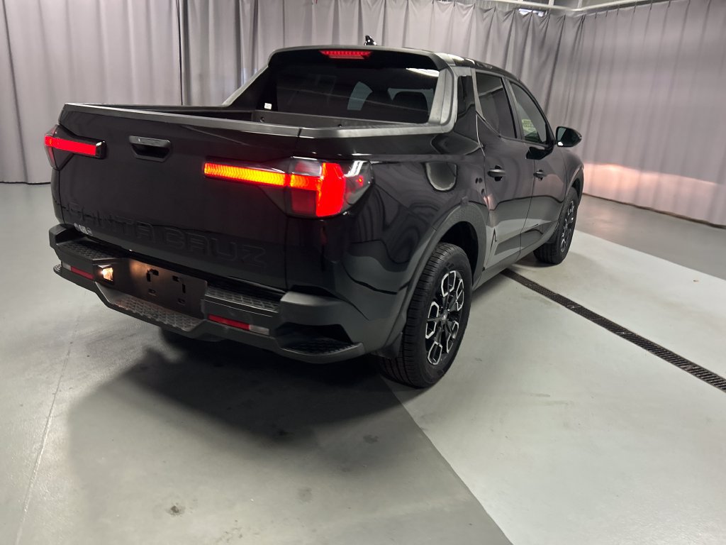 Used 2023 Hyundai Santa Cruz SEL FWD image 7