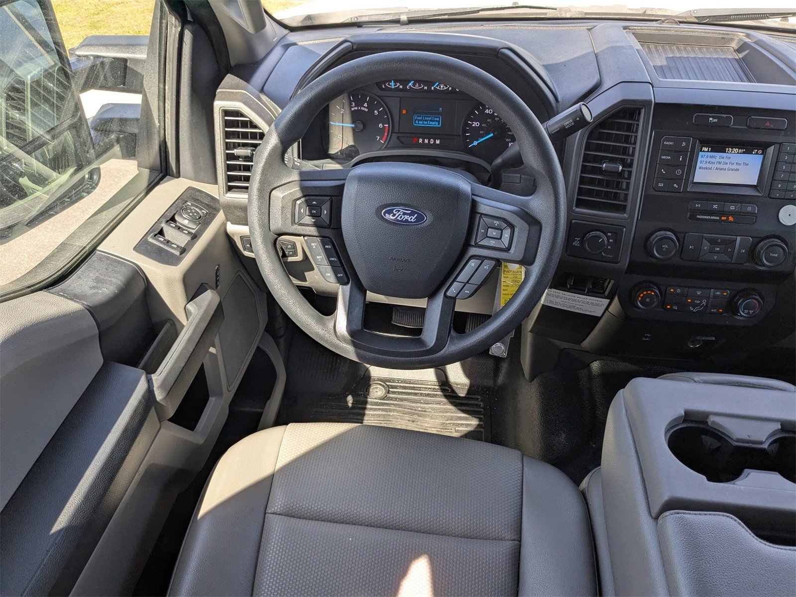 Used 2022 Ford F350 XL w/ Power Equipment Group image 16