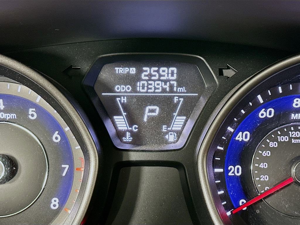 Used 2013 Hyundai Elantra GLS image 17