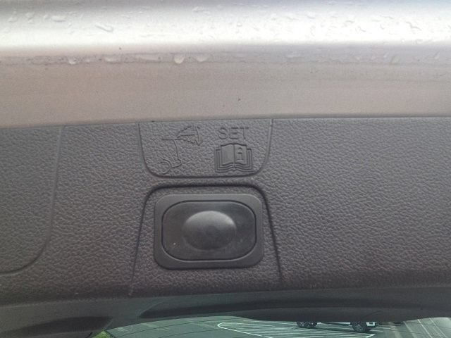 Used 2013 Ford C-MAX Energi SEL FWD image 16