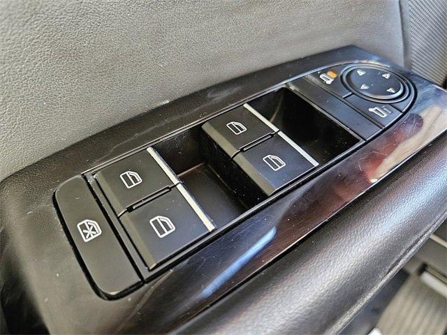 Used 2024 MAZDA MAZDA3 s image 30