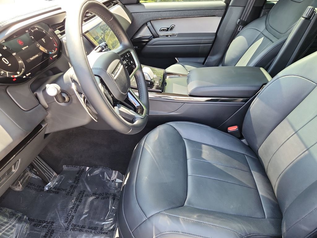Used 2024 Land Rover Range Rover Sport SE AWD/4WD image 24