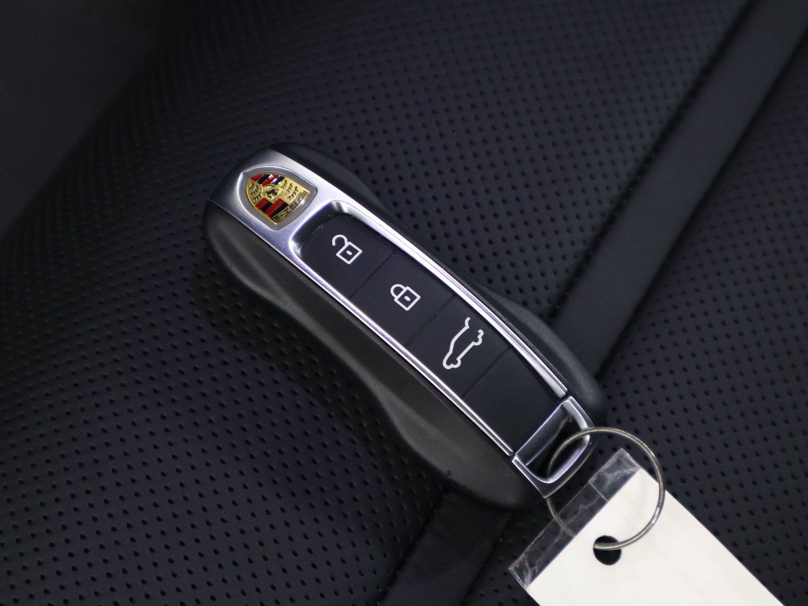 Certified 2026 Porsche Cayenne E-Hybrid AWD/4WD image 34