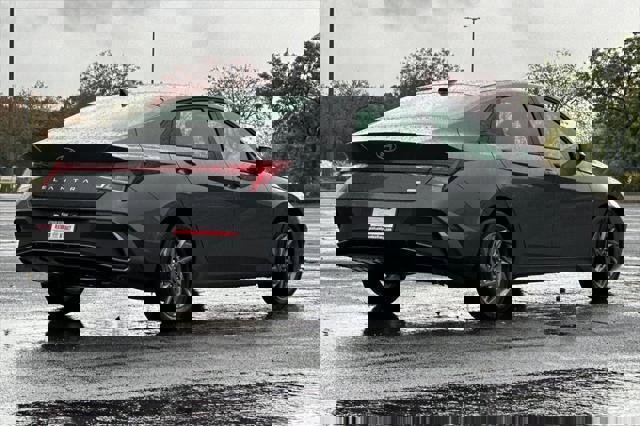 New 2026 Hyundai Elantra Blue image 4