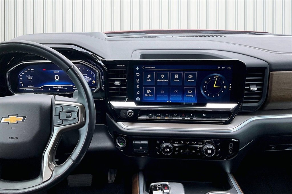 Used 2022 Chevrolet Silverado 1500 High Country w/ High Country Premium Package image 3