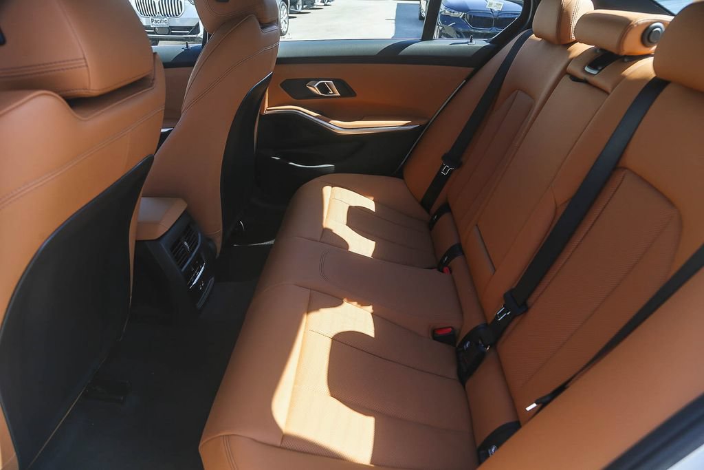 New 2026 BMW 330i Sedan w/ Convenience Package RWD image 15