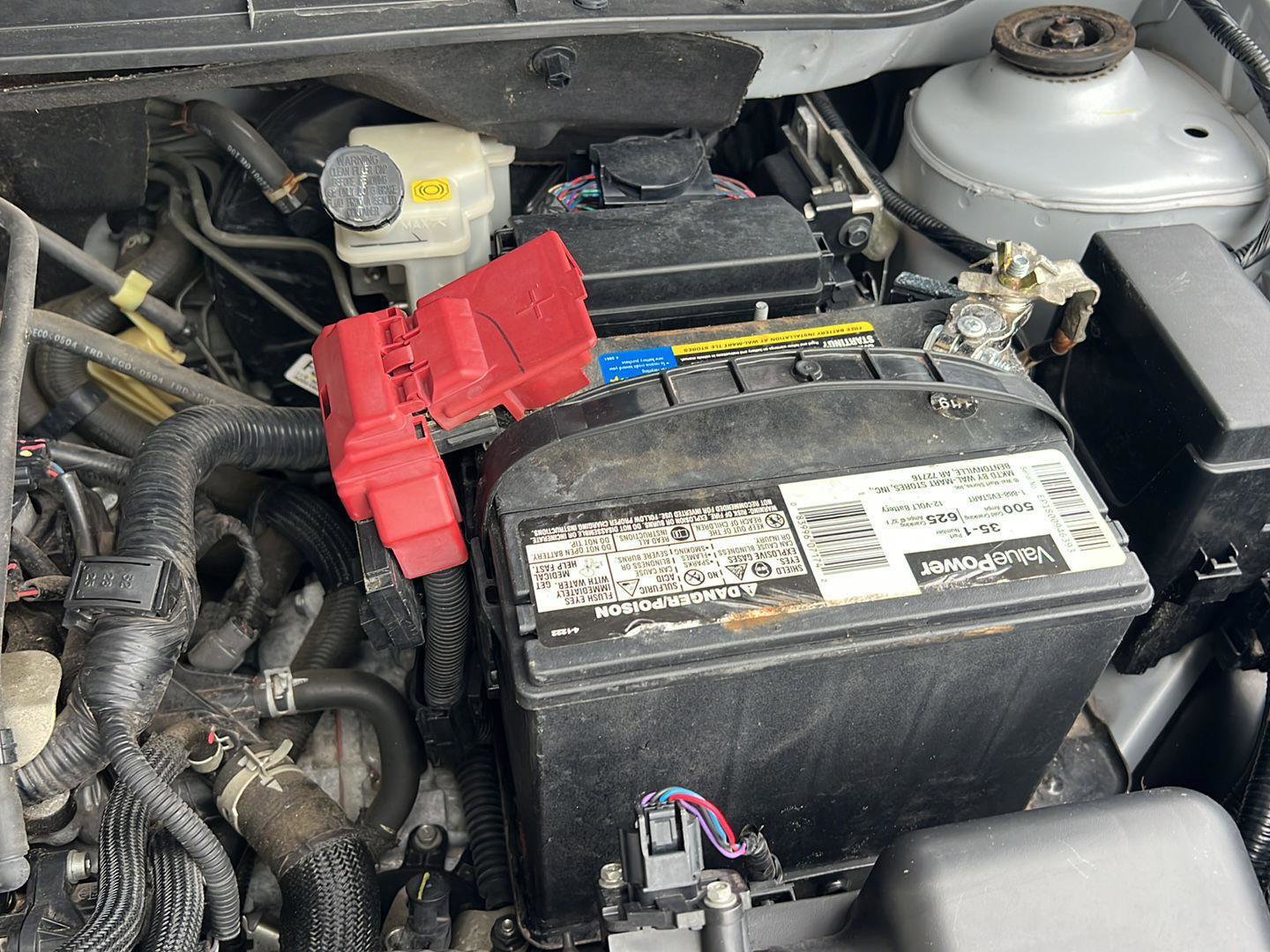 Used 2020 Nissan Kicks SV image 34