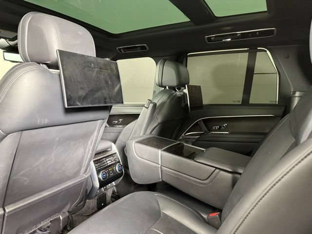 Used 2023 Land Rover Range Rover Autobiography AWD/4WD image 24