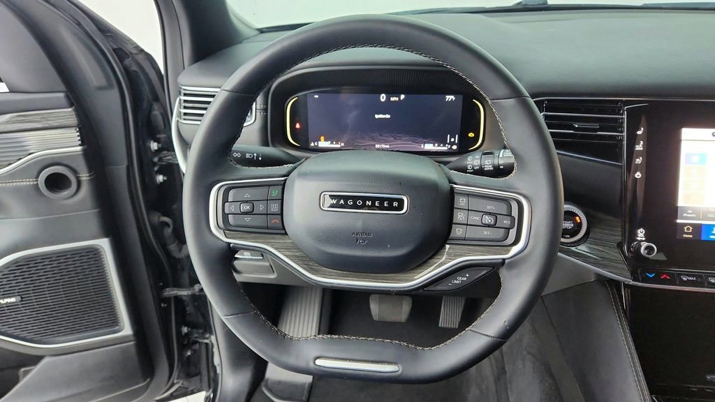 Used 2022 Jeep Wagoneer Series II AWD/4WD image 25