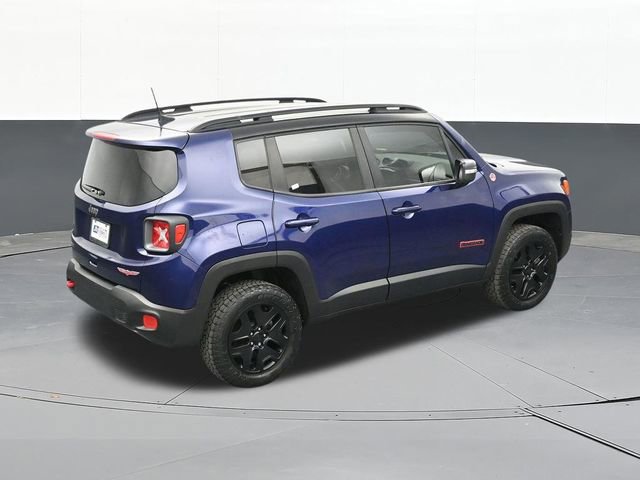 Used 2018 Jeep Renegade Trailhawk w/ Cold Weather Group II AWD/4WD image 65