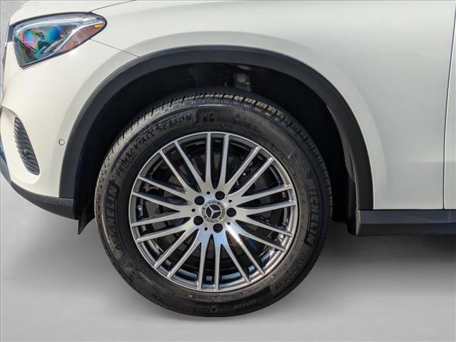 Certified 2025 Mercedes-Benz GLC 300 image 24