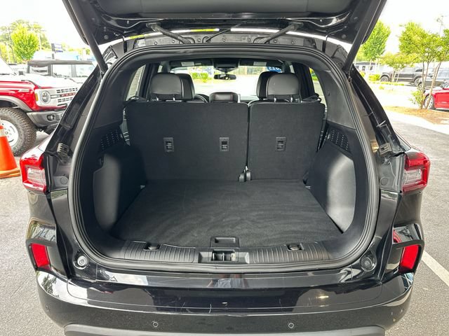 Used 2023 Ford Escape ST-Line w/ Tech Pack #1 AWD/4WD image 24
