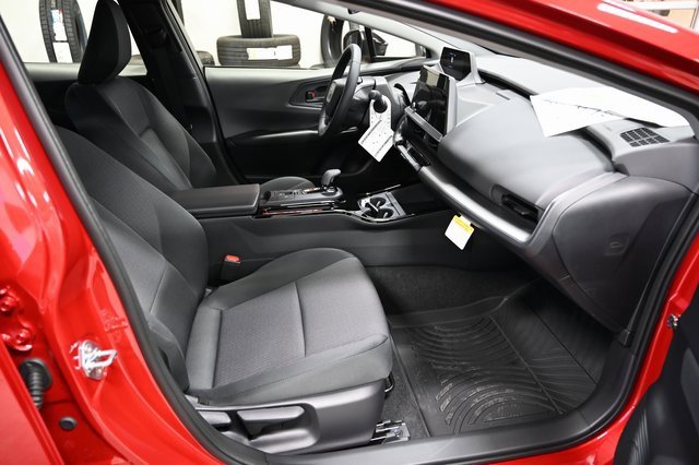 New 2026 Toyota Prius LE image 11