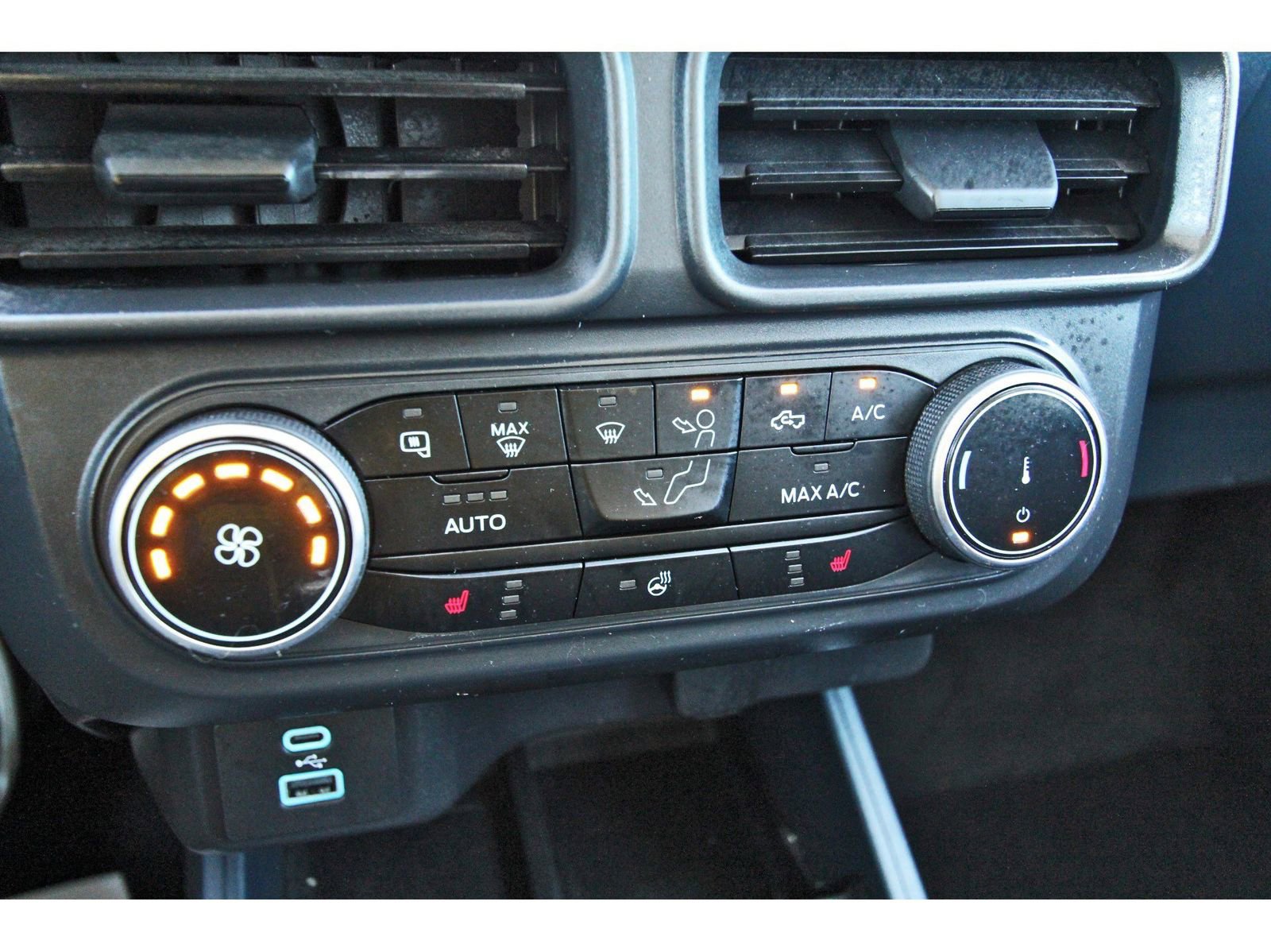 Used 2024 Ford Maverick XLT w/ XLT Luxury Package image 25