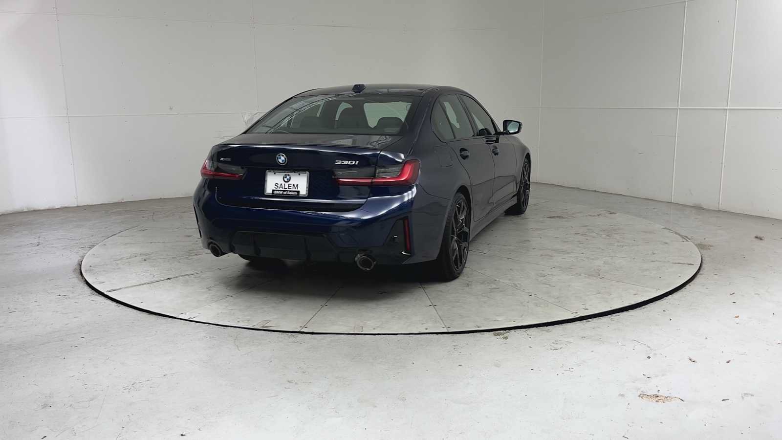 New 2026 BMW 330i xDrive Sedan w/ M Sport Package AWD/4WD image 2