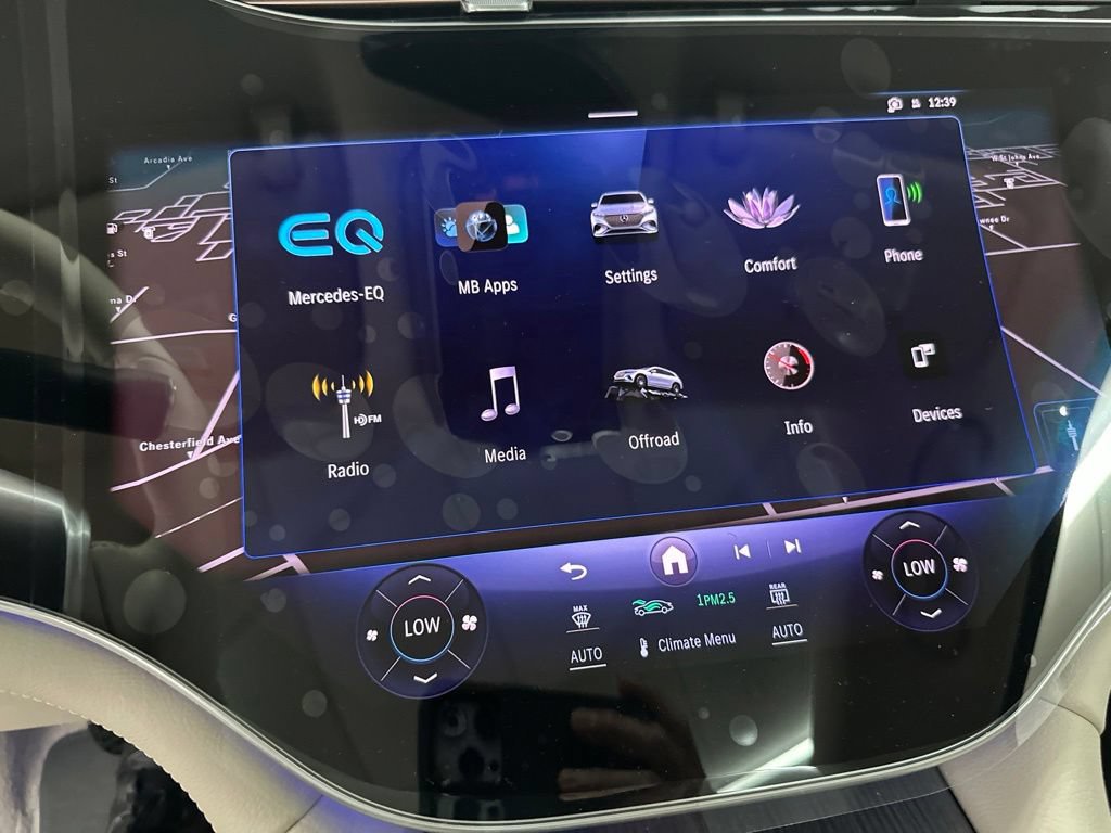 New 2027 Mercedes-Benz EQS 400 4MATIC SUV image 18