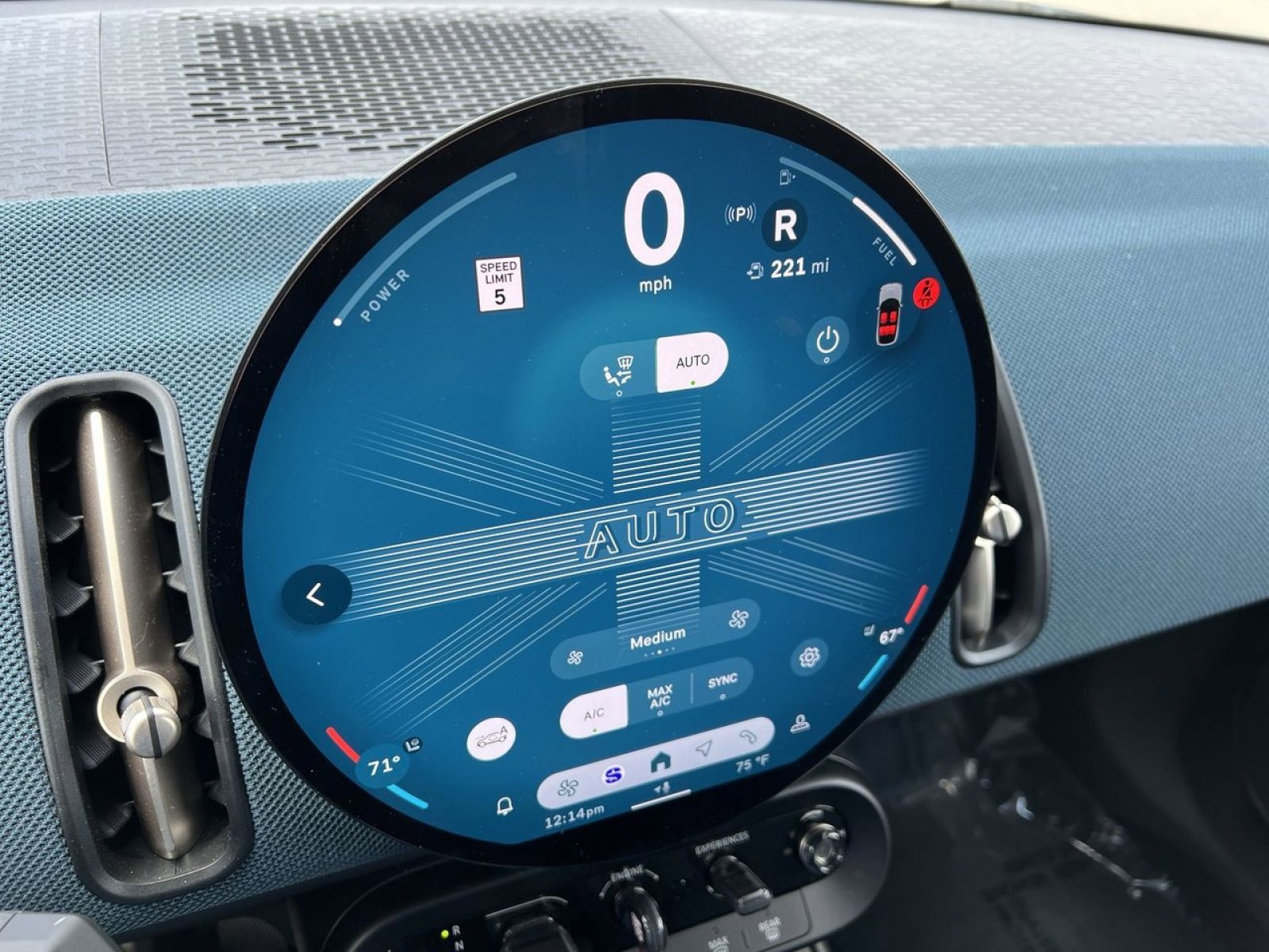 Certified 2025 MINI Cooper Countryman S w/ Comfort Package Max image 17