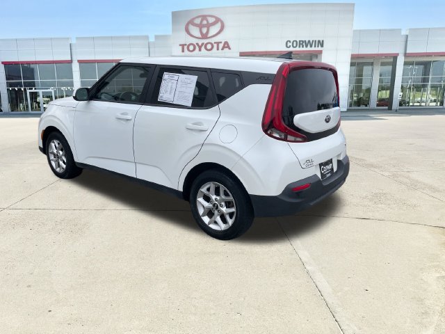 Used 2020 Kia Soul S FWD image 3
