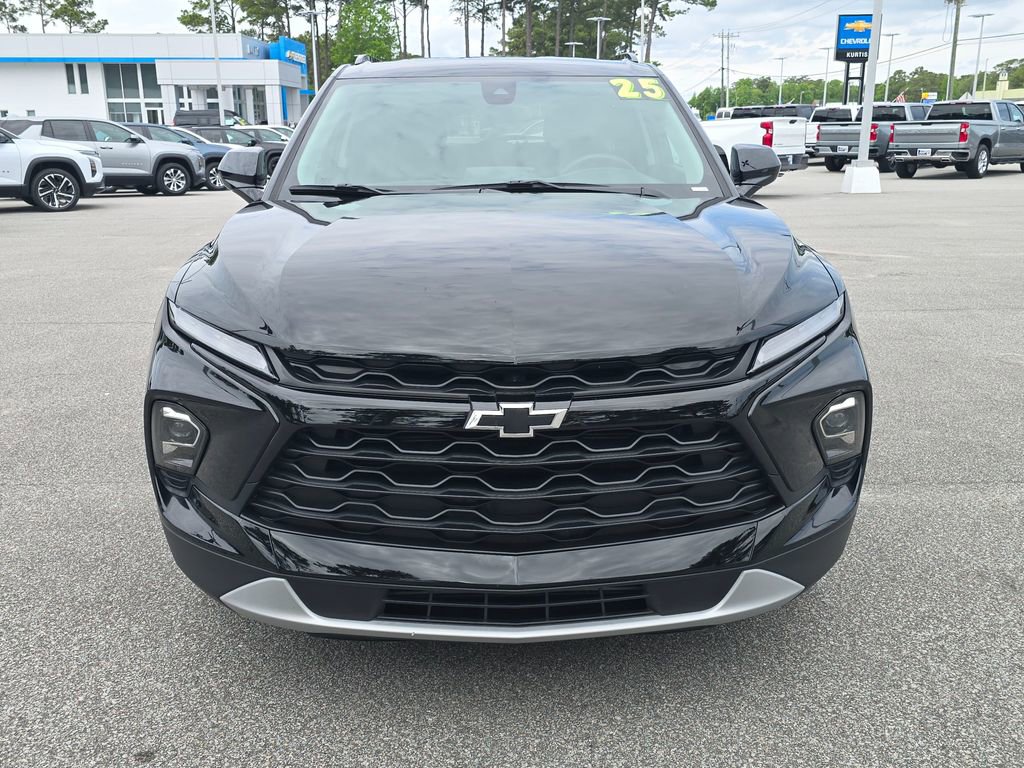 Used 2025 Chevrolet Blazer LT w/ Midnight/Sport Edition FWD image 8