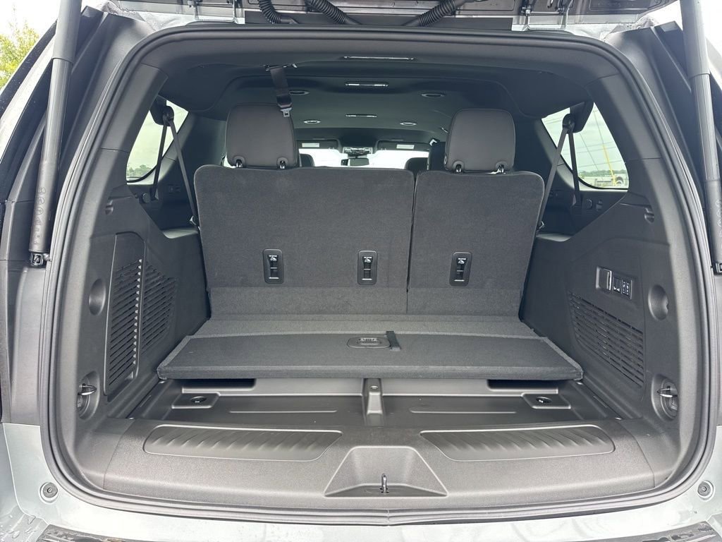 New 2026 GMC Yukon XL Elevation w/ LPO, Elevation Black Package image 31