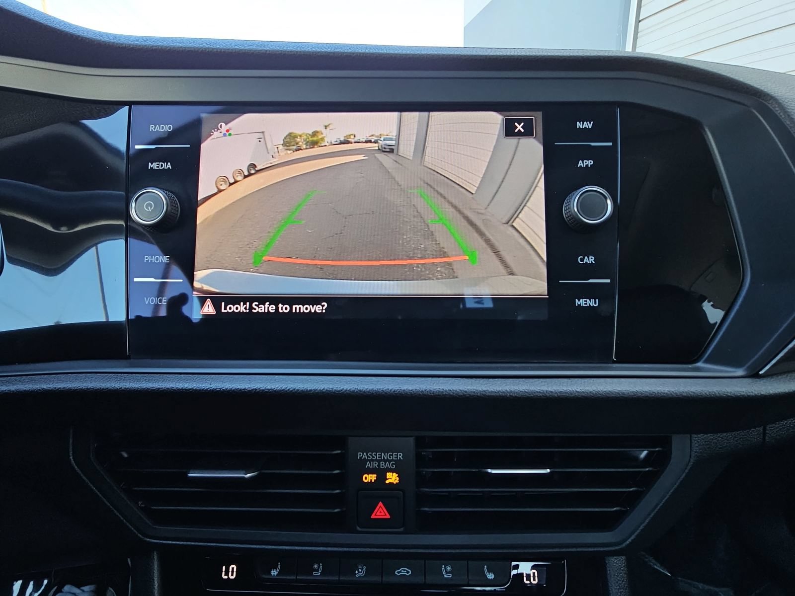 Used 2022 Volkswagen Jetta SEL FWD image 21