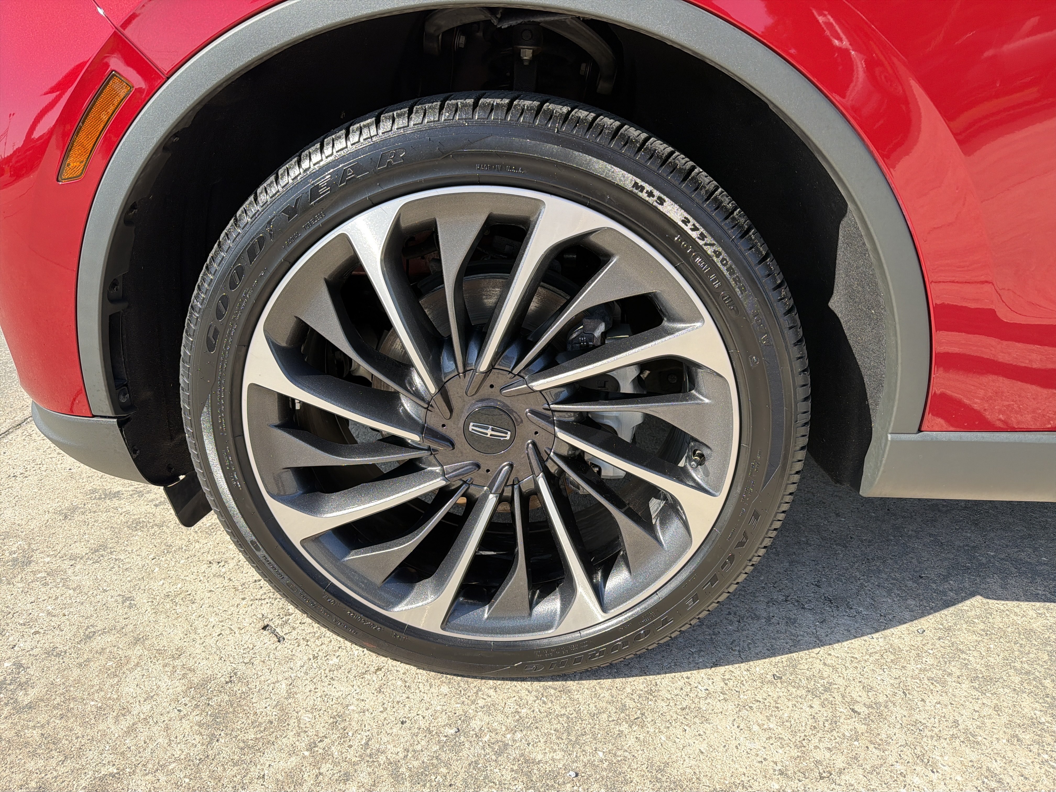 Used 2025 Lincoln Aviator Reserve w/ Luxury Package RWD image 9