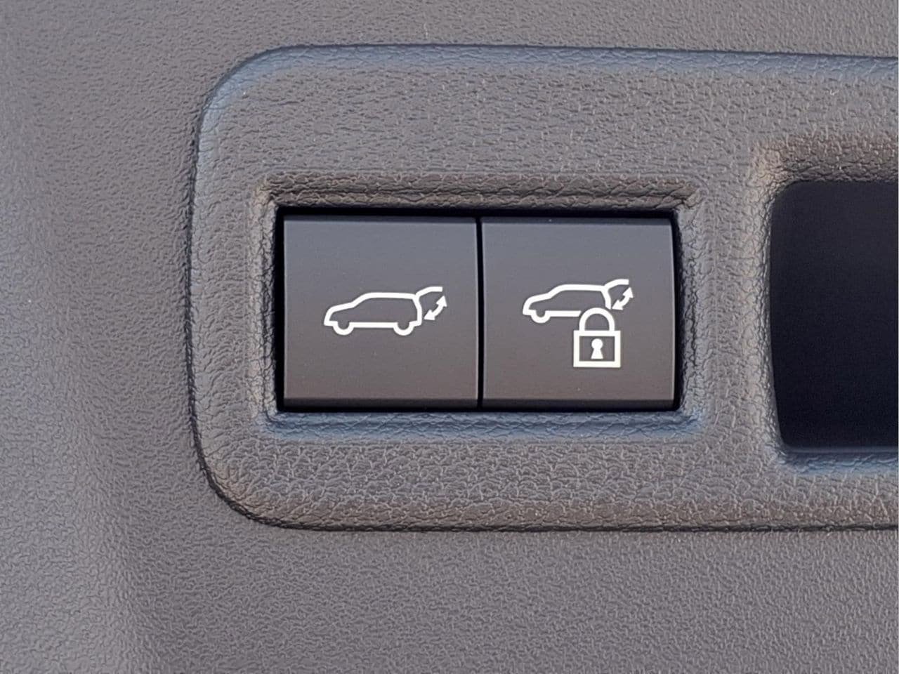 New 2026 Toyota C-HR AWD/4WD image 6