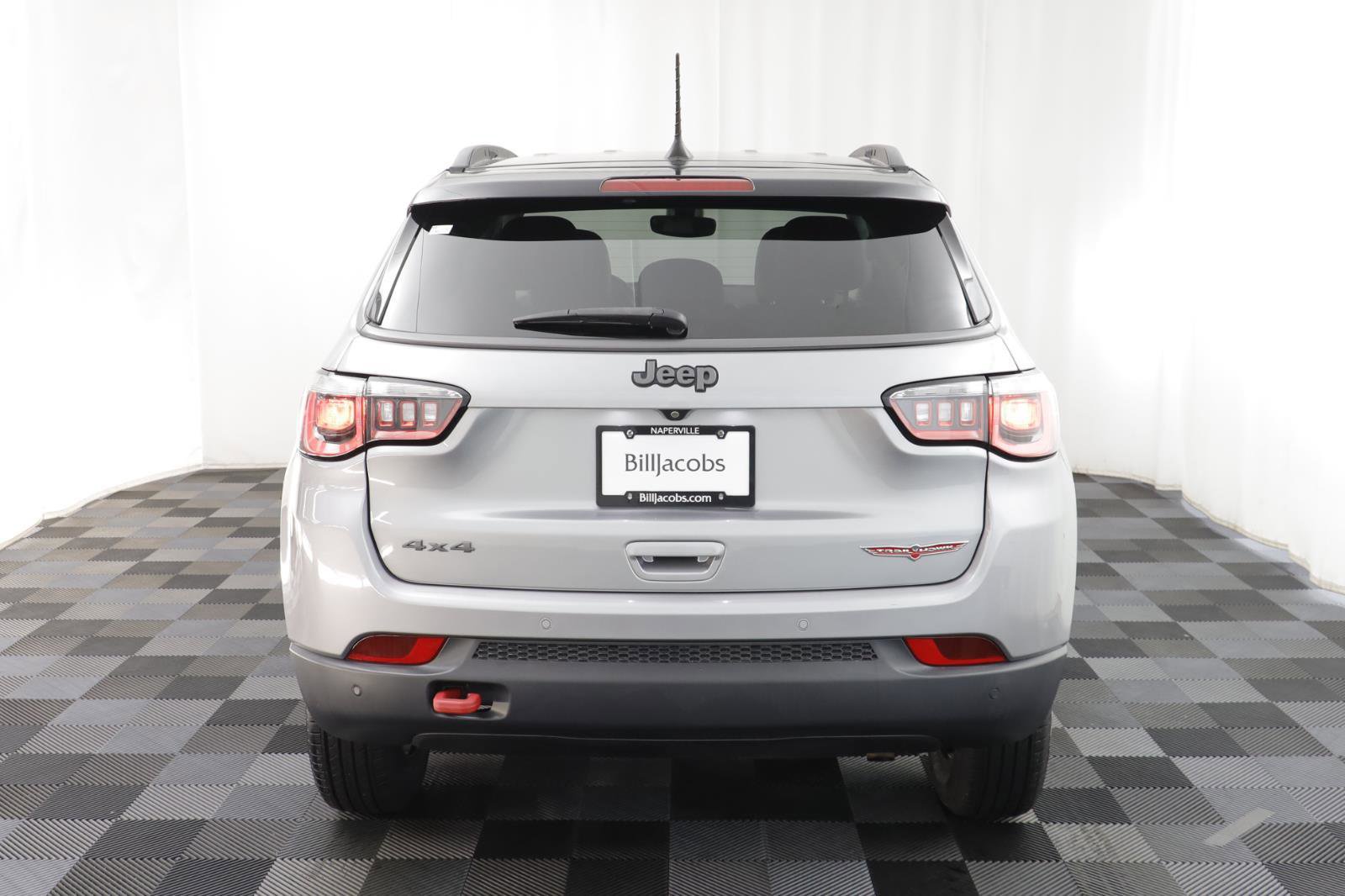 Used 2019 Jeep Compass Trailhawk w/ Cold Weather Group image 16