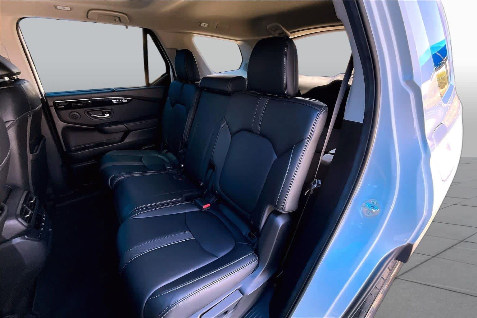 Used 2024 Honda Pilot Touring image 20