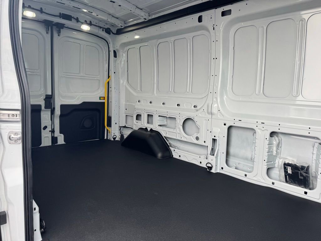 New 2026 Ford Transit 250 148 Medium Roof image 16