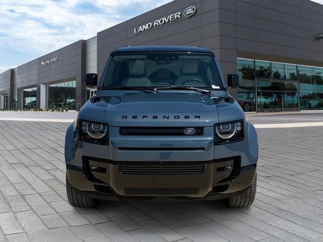 Used 2026 Land Rover Defender 110 X-Dynamic SE AWD/4WD image 8