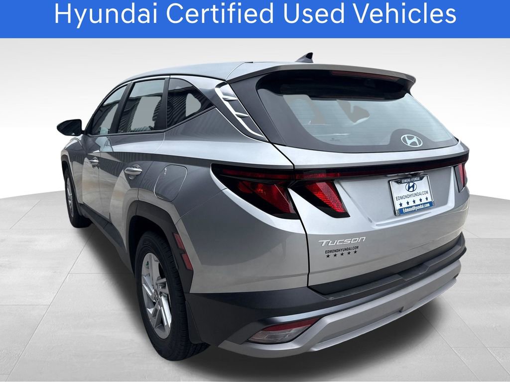 Certified 2025 Hyundai Tucson SE FWD image 8