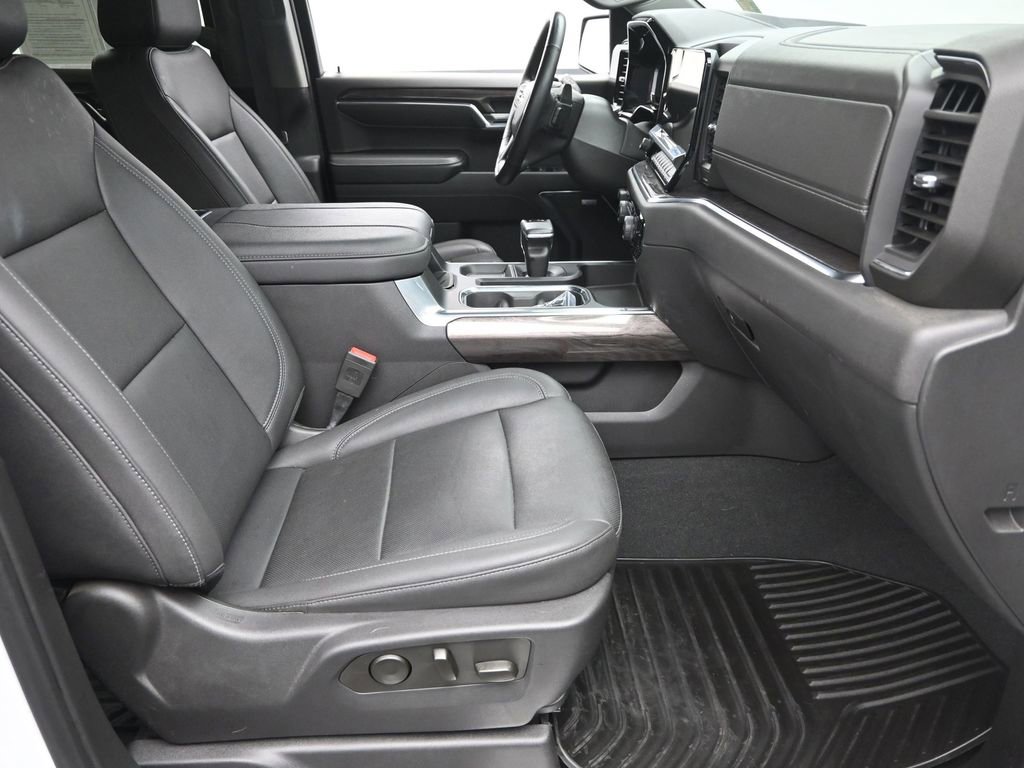 Used 2023 Chevrolet Silverado 1500 LTZ w/ LTZ Premium Package image 7