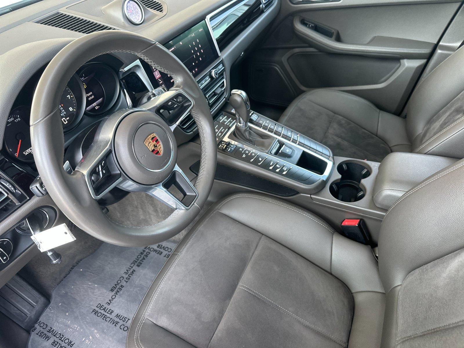Used 2019 Porsche Macan AWD/4WD image 10