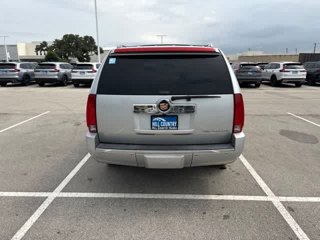Used 2013 Cadillac Escalade ESV Luxury AWD/4WD image 4