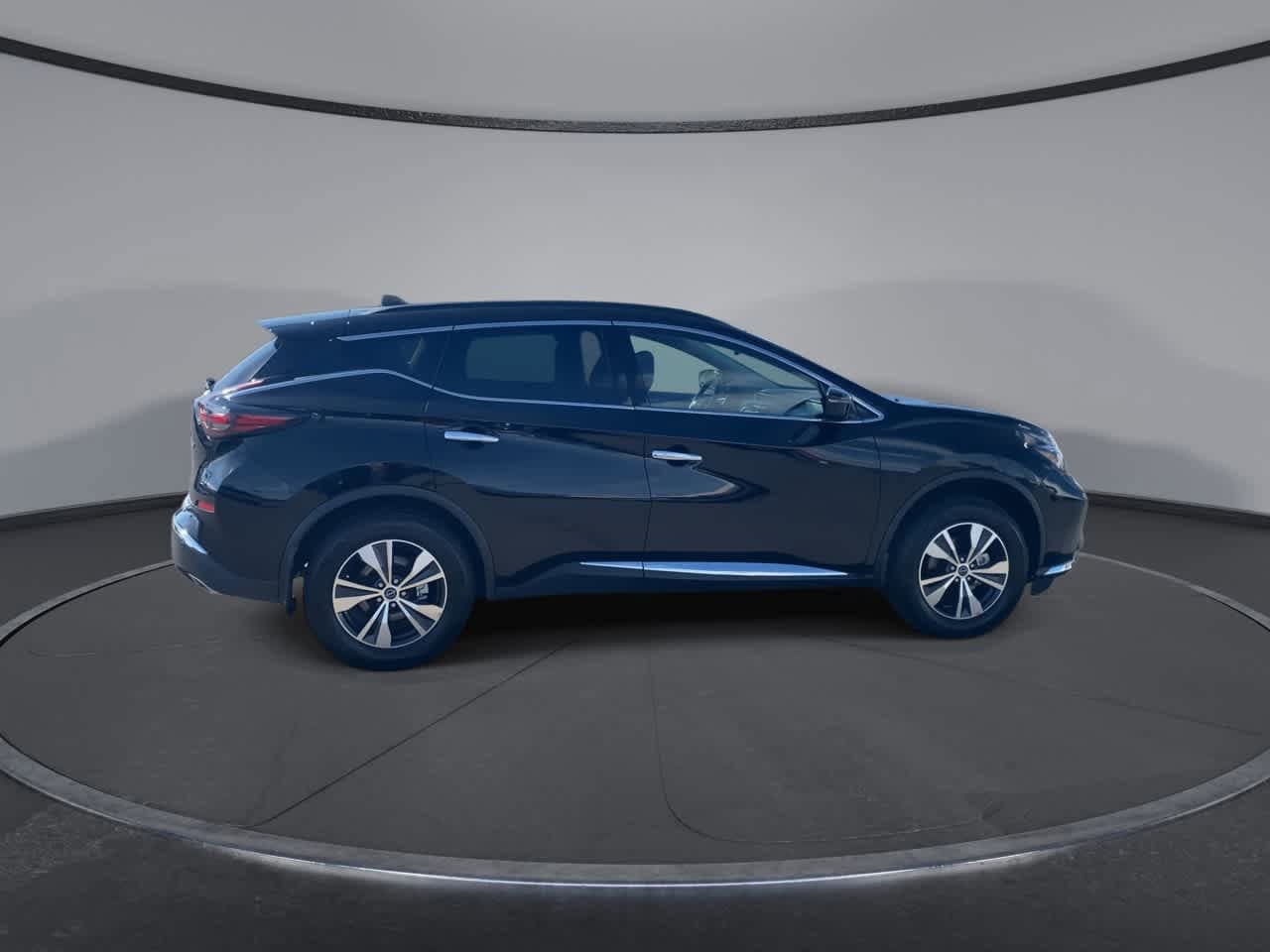 Used 2024 Nissan Murano SV FWD image 2