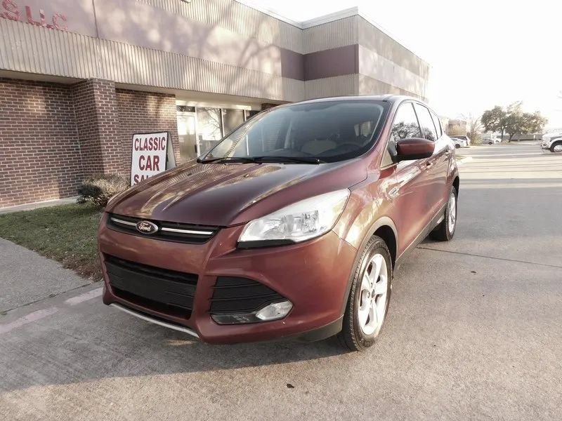 Used 2014 Ford Escape SE FWD image 1