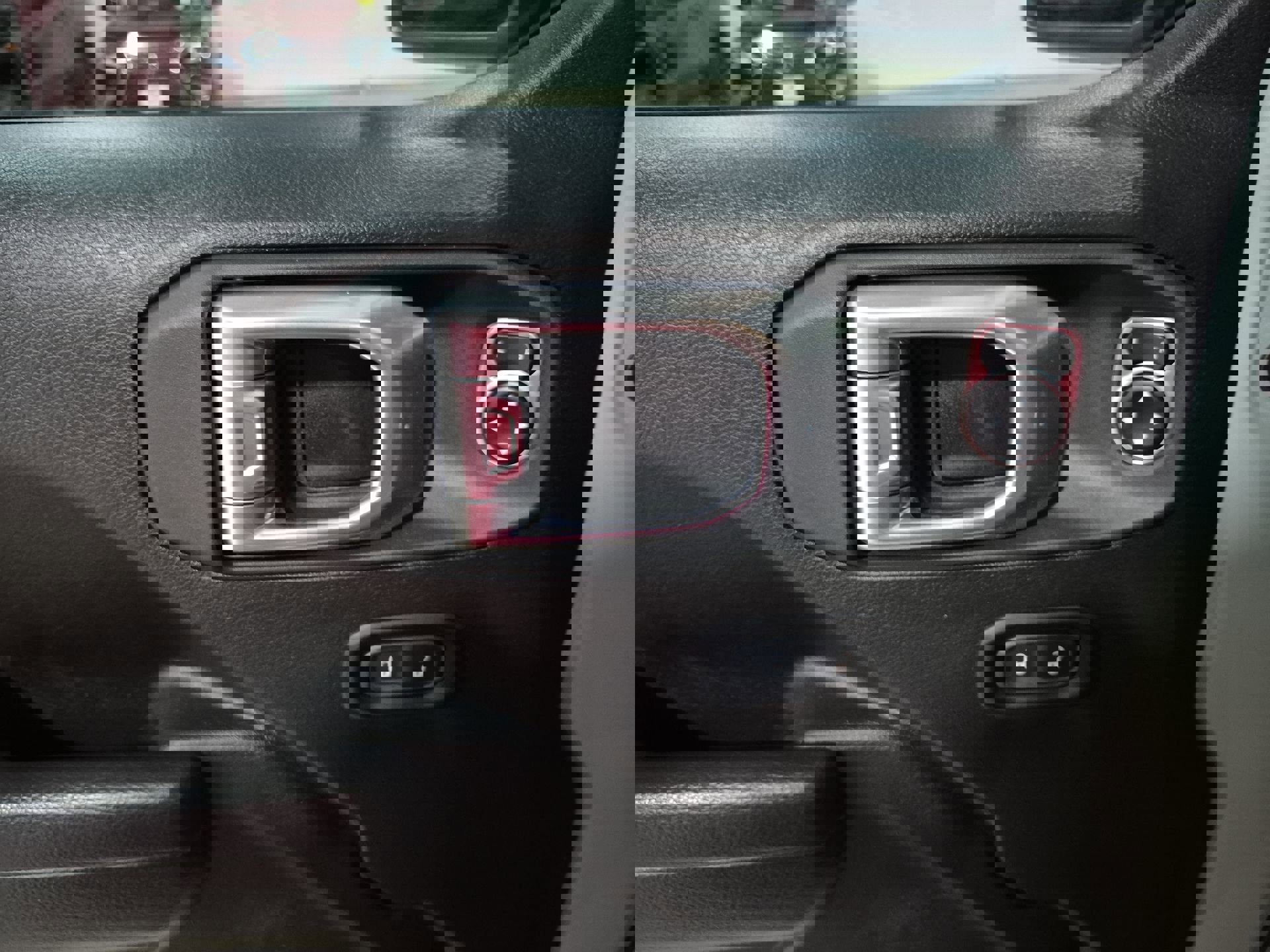 Used 2024 Jeep Wrangler Willys image 23