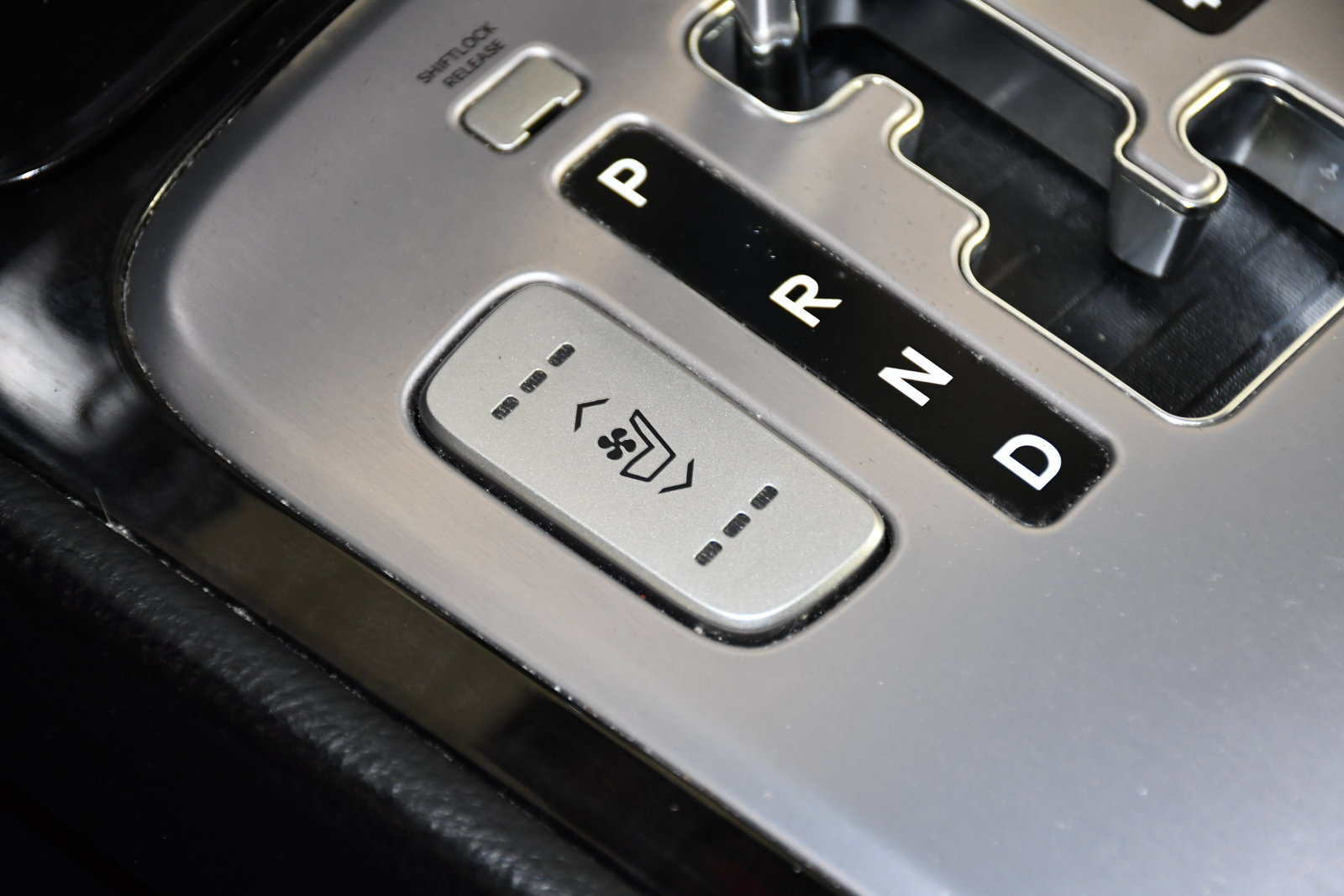 Used 2013 Hyundai Genesis 5.0 R-Spec RWD image 31