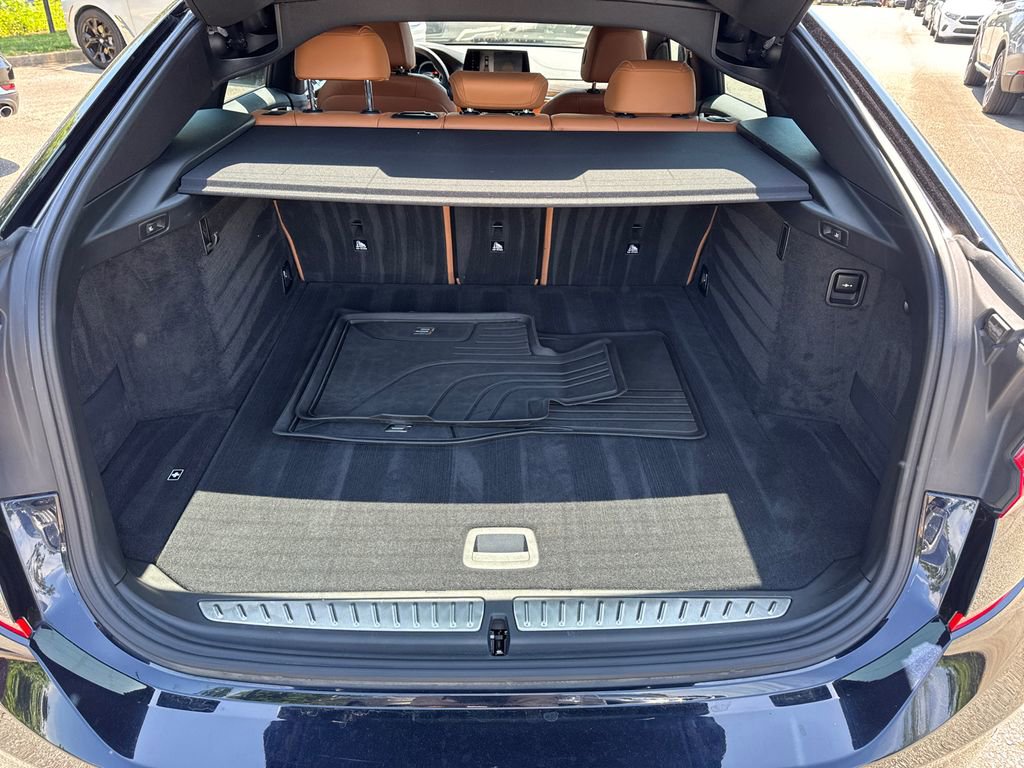 Used 2018 BMW 640i Gran Turismo xDrive w/ M Sport Package AWD/4WD image 18