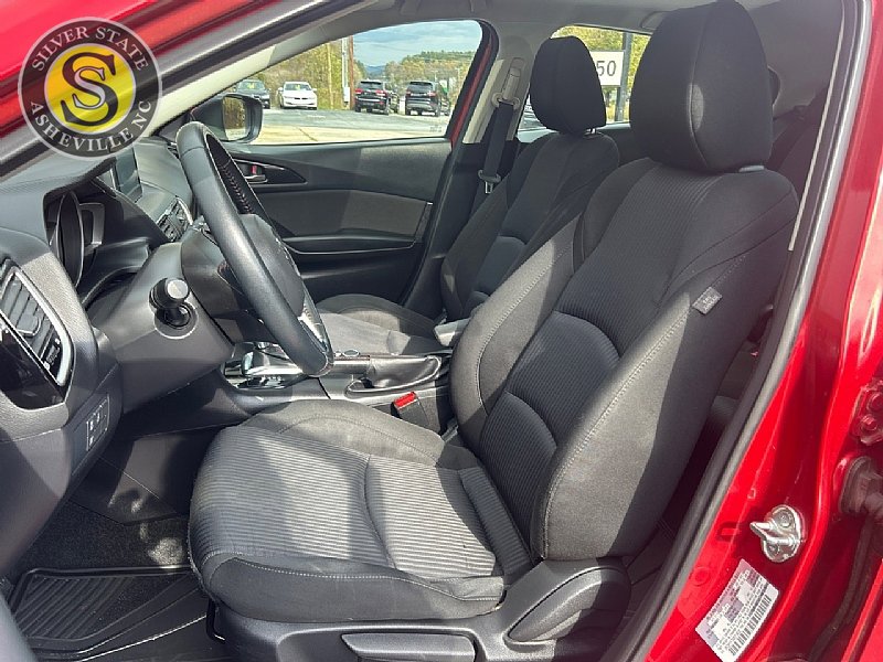 Used 2016 MAZDA MAZDA3 i Touring w/ Popular Equipment Package image 12