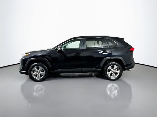 Certified 2024 Toyota RAV4 LE AWD/4WD image 5
