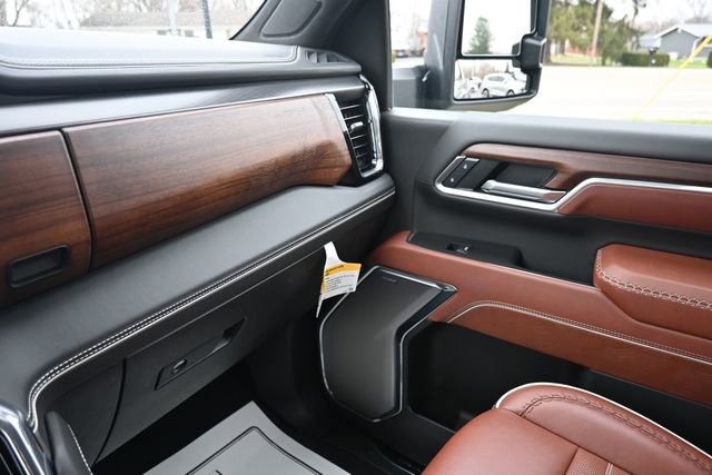Used 2025 GMC Sierra 2500 Denali Ultimate image 28