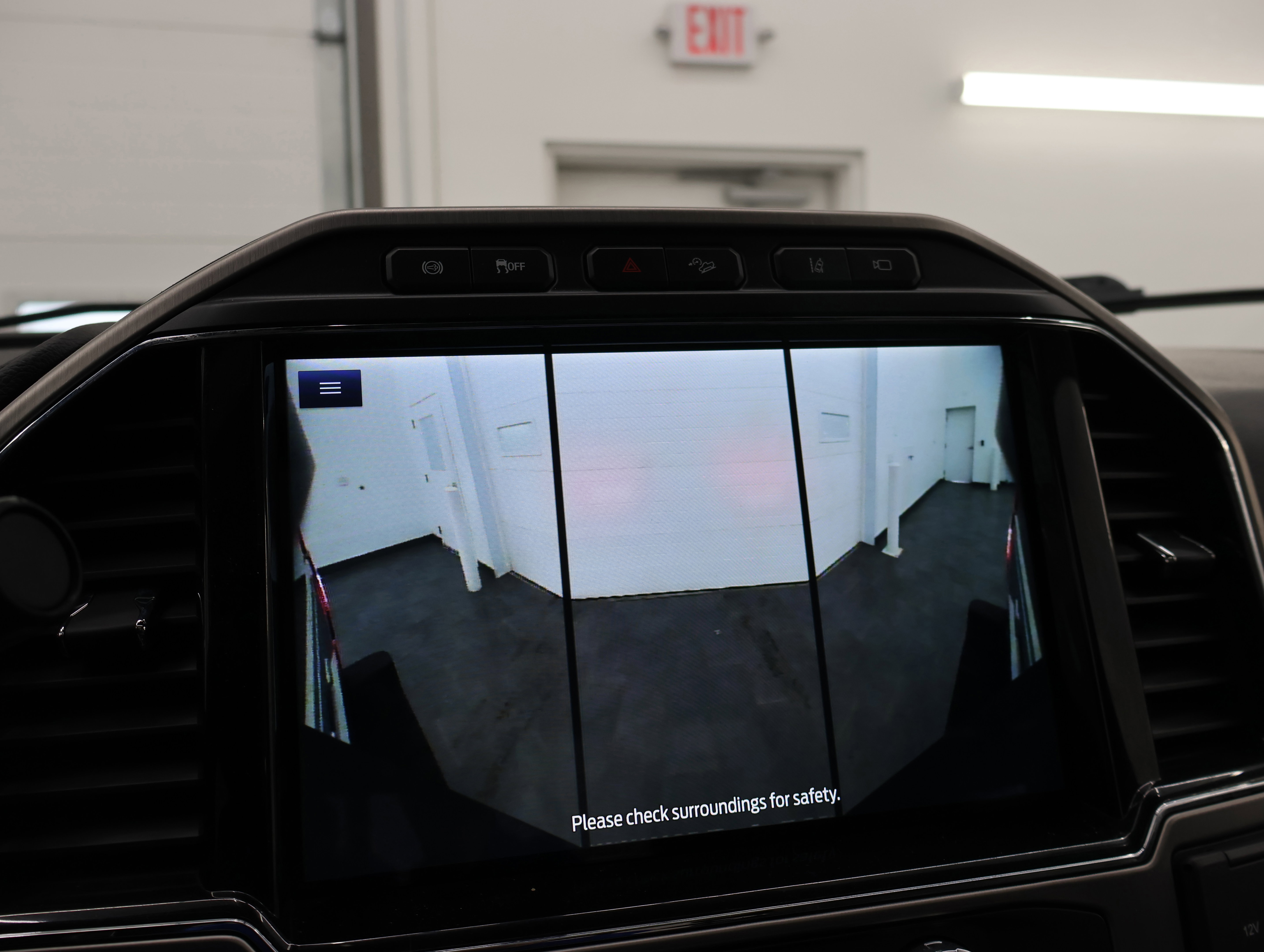 Used 2022 Ford F350 Platinum AWD/4WD image 18