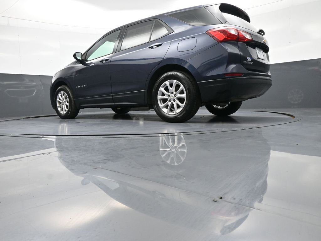 Used 2019 Chevrolet Equinox LS FWD image 30