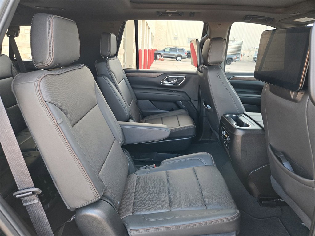 Used 2024 Chevrolet Tahoe High Country w/ Advanced Technology Package image 28