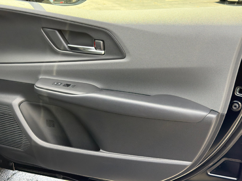 New 2027 Toyota Prius XLE FWD image 12