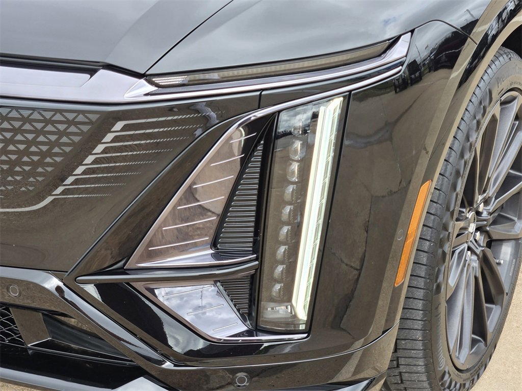 New 2026 Cadillac Lyriq V w/ LPO, Floor Liner Package image 10