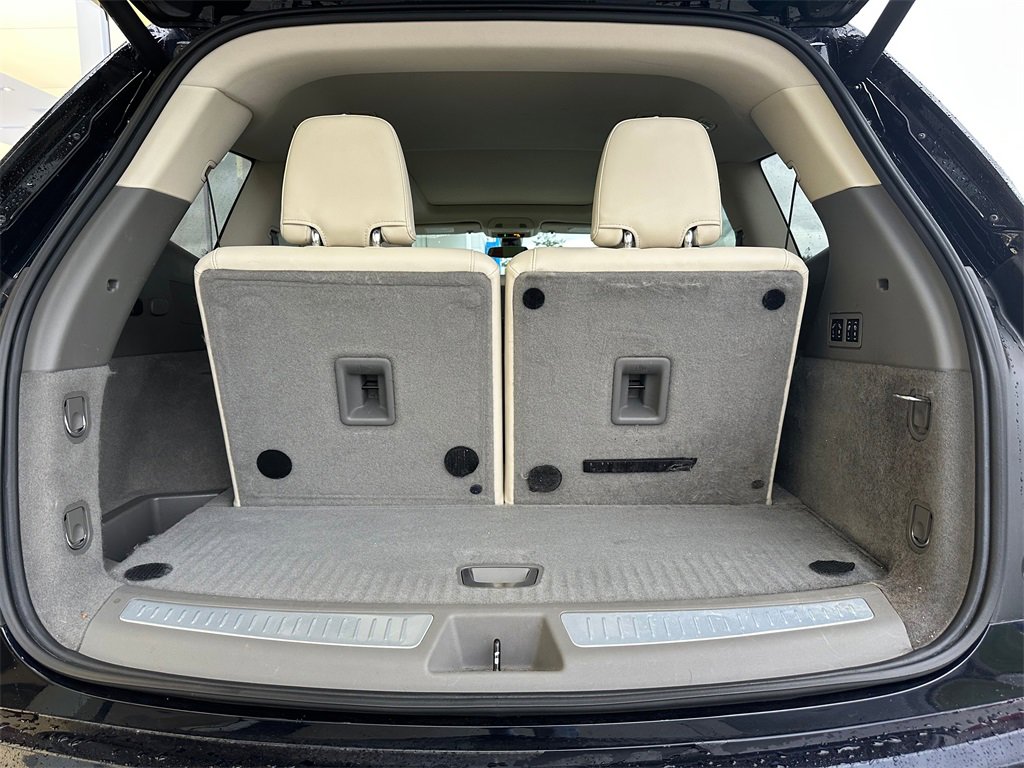 Used 2021 Cadillac XT6 Premium Luxury image 14